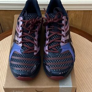 ASICS Women's and Men’s purple red accent